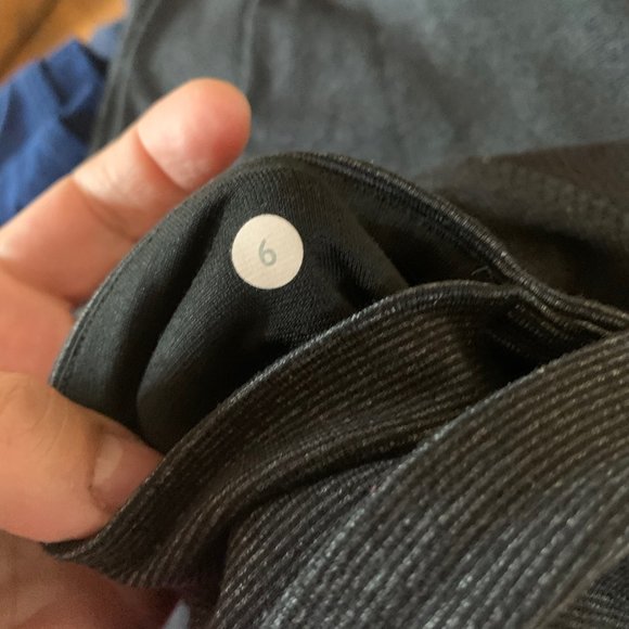 Lululemon Patience Pant *Full-On Luon - Picture 3 of 3